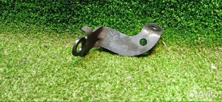 Кронштейн Audi Q3 2011-2018