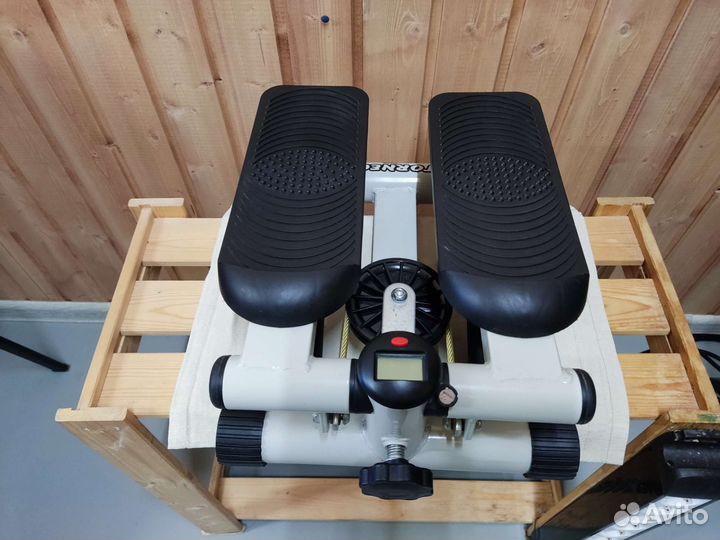 Тренажер мини-степпер Torneo Vega S-111