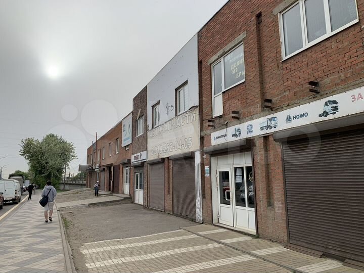 Гараж, > 30 м²