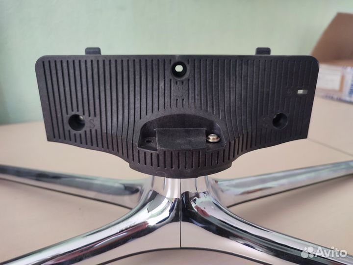 Подставка для телевизора