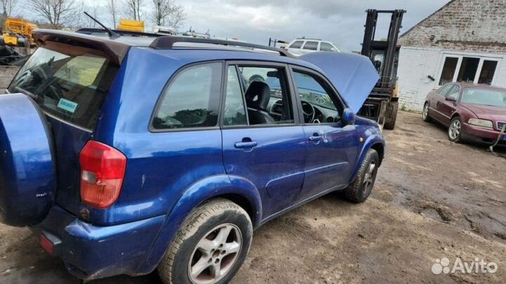 Бачок омывателя Toyota Rav 4 ACA21R 1azfe 2002