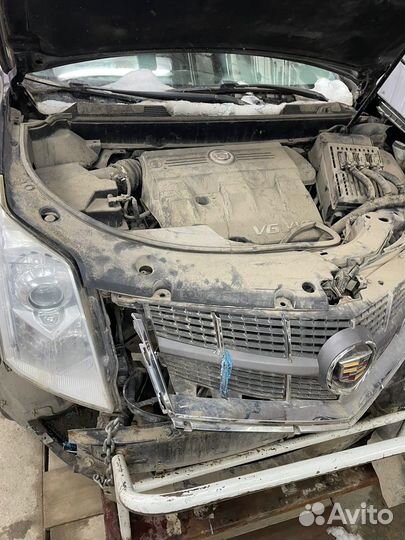 В Разборе запчасти Cadillac SRX 2