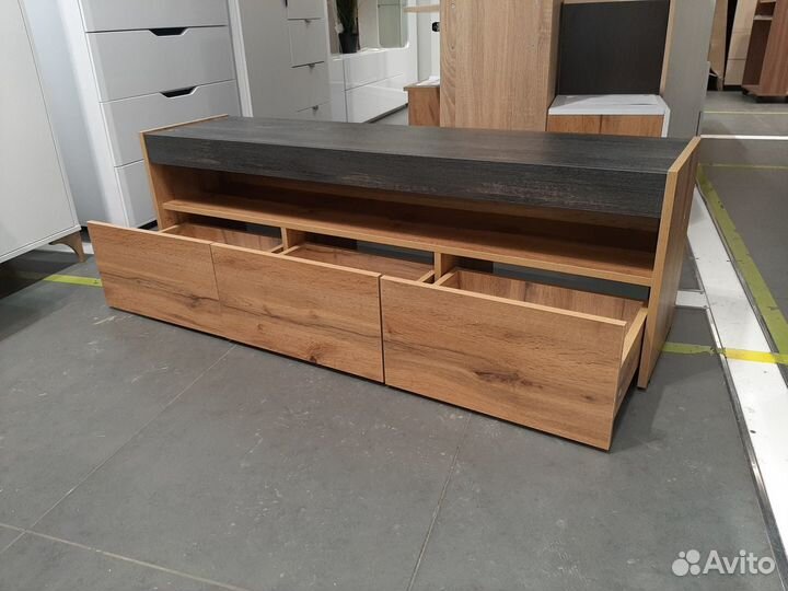 Тумба тв 1,4 м дуб вотан/интра