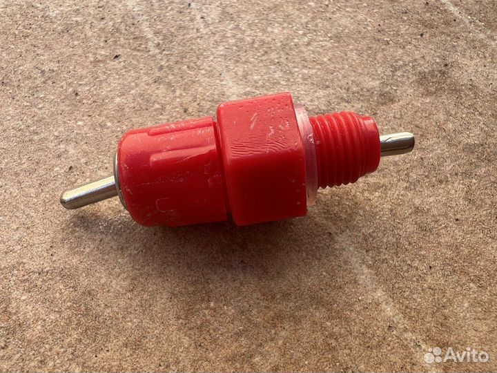 Ниппельные поилки для кур и цыплят нп-4