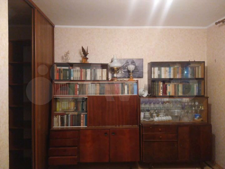 2-к. квартира, 50 м², 1/3 эт.