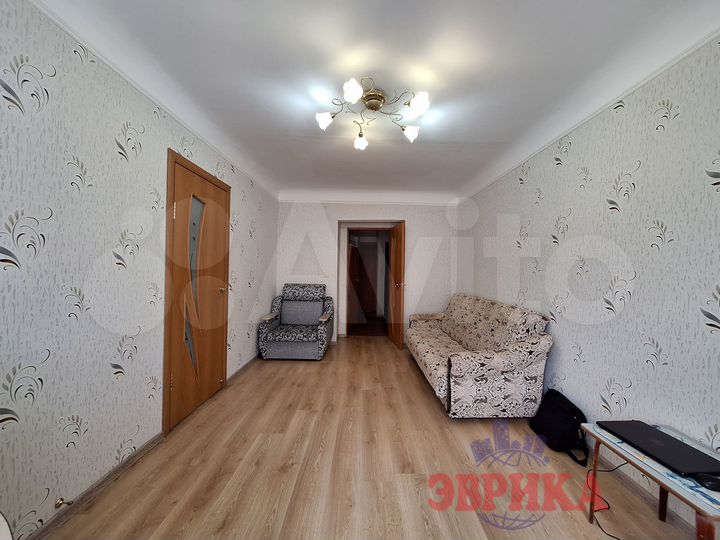 3-к. квартира, 53,3 м², 1/2 эт.