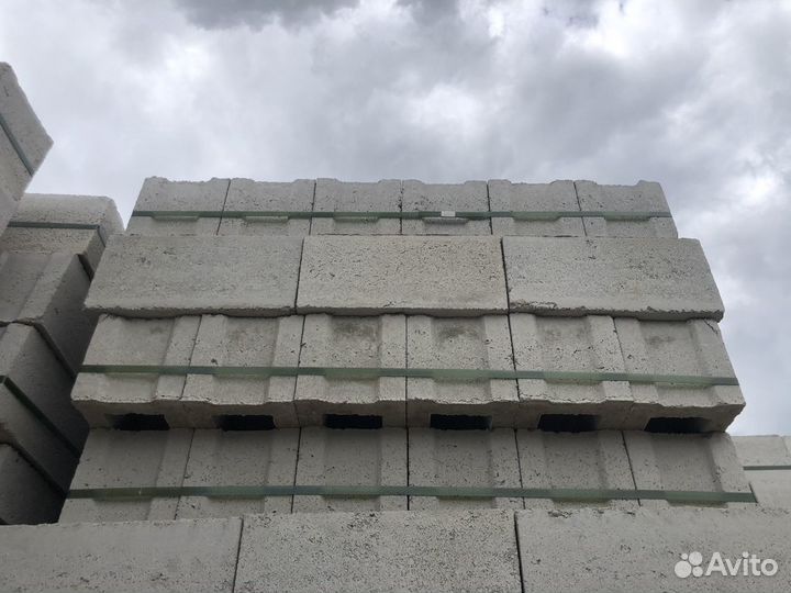 Шлакоблок на поддонах