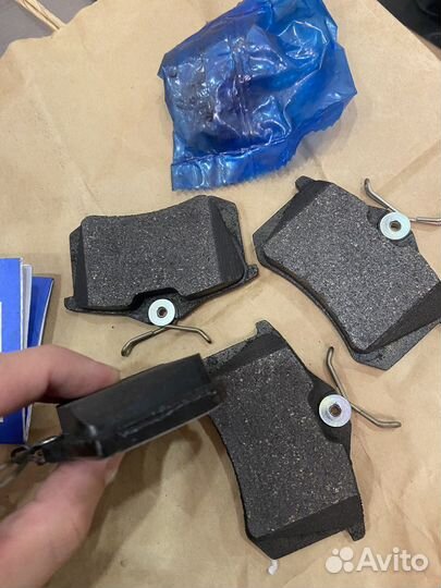 Комплект задних колодок на VAG ATE 13046028862