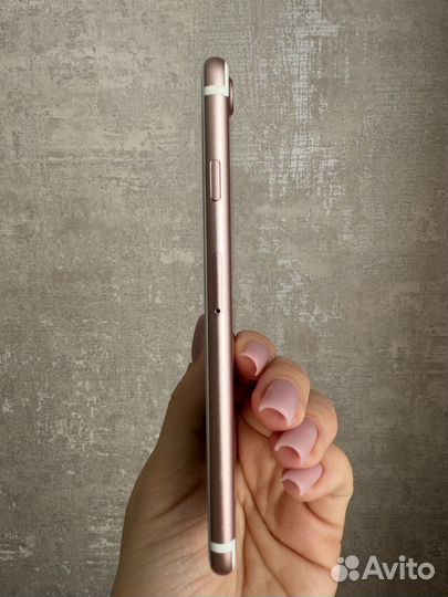 iPhone 7, 32 ГБ