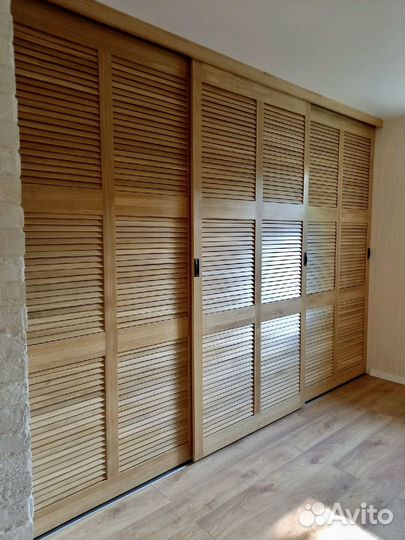 Жалюзийные дверцы деревянные жалюзи гардероба
