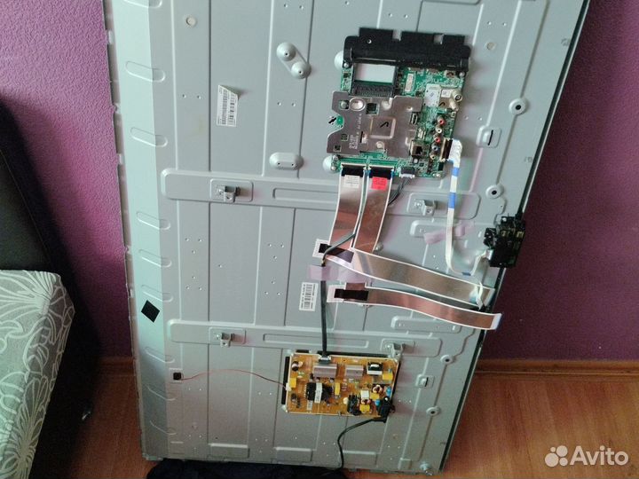 Смарт тв lg модель на фото.на запчасти