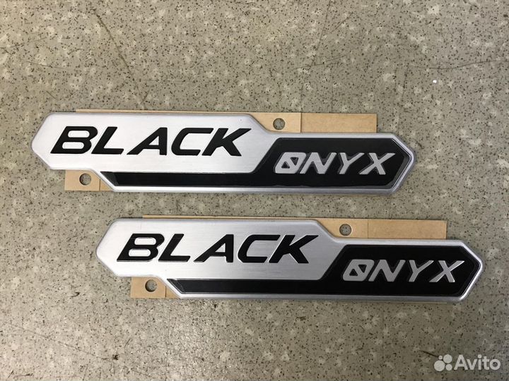 Эмблема Toyota Land Cruiser (150) -Prado 2009