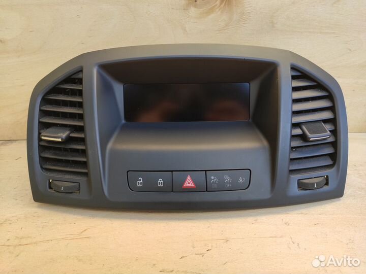 Дисплей информационный на Опель Инсигния