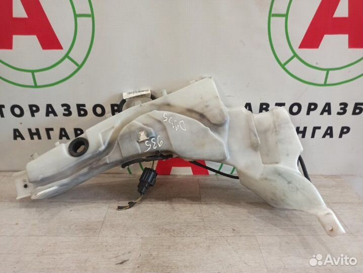 Бачок омывателя Ford Focus CB4 1.6L duratec 16V