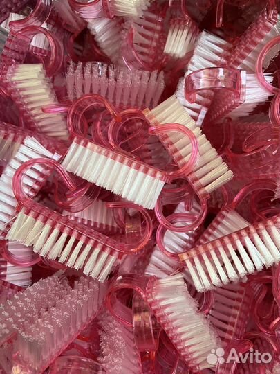 Щеточки для маникюра