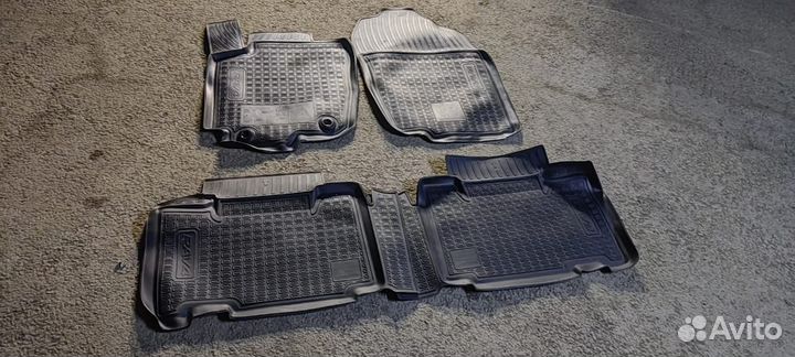 Коврики для toyota rav 4