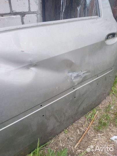 Дверь на Ларгус