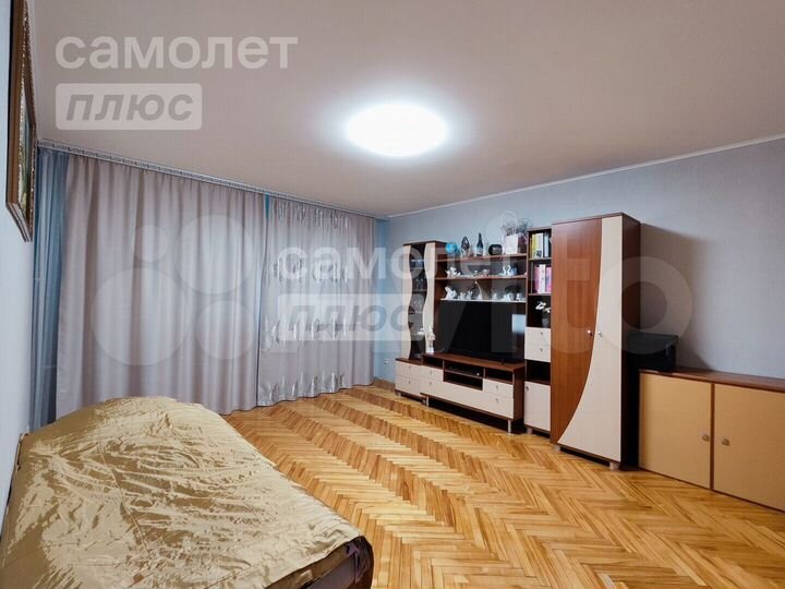 3-к. квартира, 72,9 м², 2/5 эт.