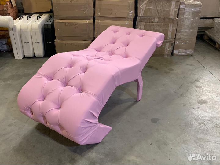 Анатомическая кушетка для наращивания ресниц