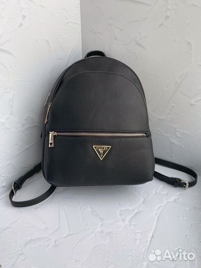 Рюкзак Guess