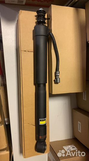 Задний амортизатор Lexus GX460