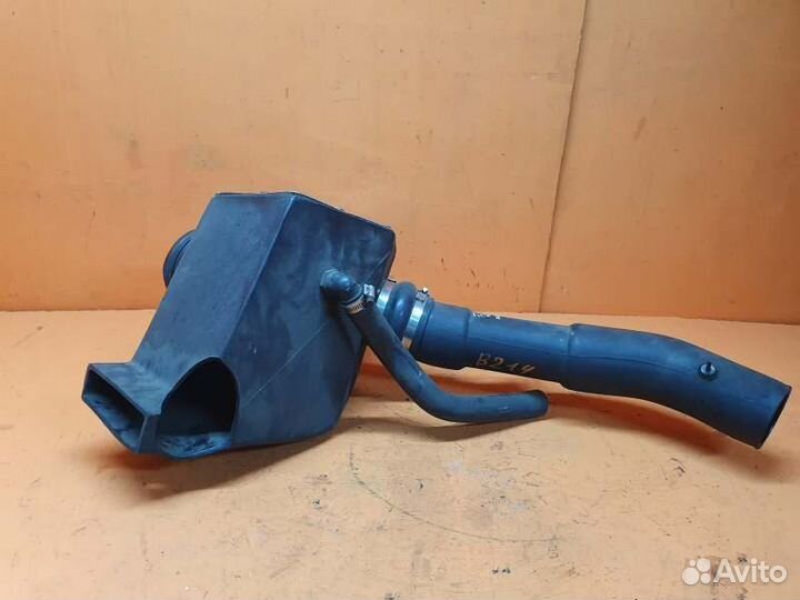 Корпус воздушного фильтра Hummer H3 3.7 2007