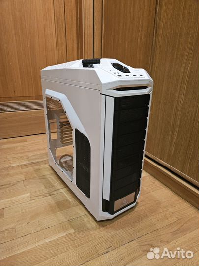Cooler Master Storm Stryker White