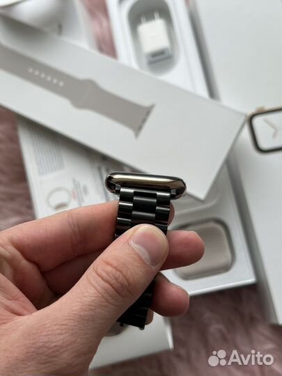 Apple Watch 4 44mm Stainless Steel Gold