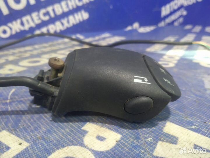 Кнопки мультируля Renault Symbol седан K4J 2006