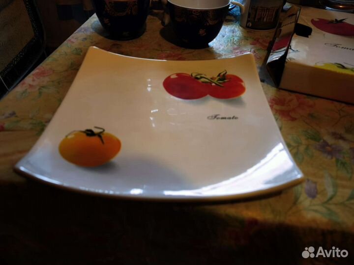 Набор тарелок новый