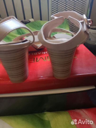 Босоножки женские 40 размер кожа новые