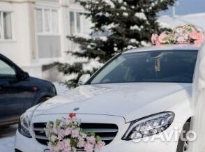 Украшения для авто на свадьбу. Розовые цветы