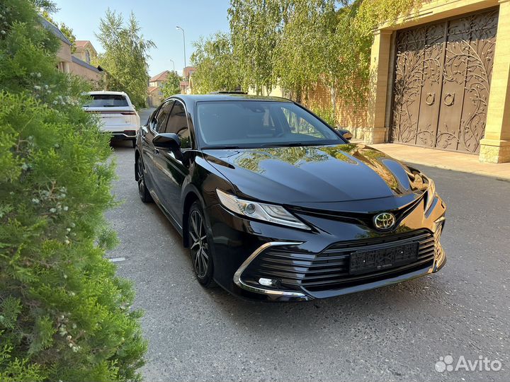 Toyota Camry 2.5 AT, 2021, 13 000 км