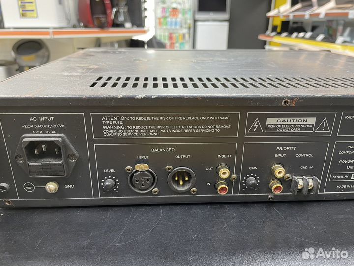 Трансляционный усилитель UM 600N / 600вт