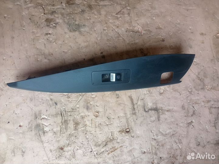 Кнопка стеклоподъемника передняя правая Lifan X60