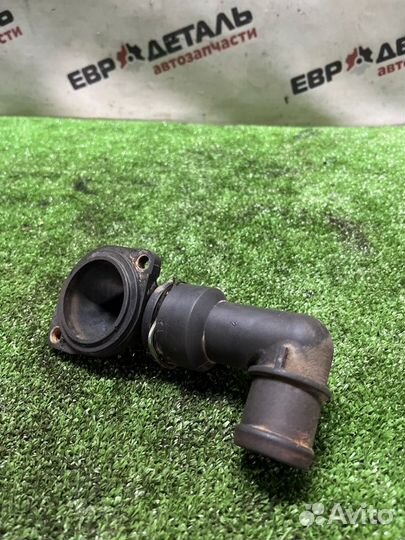 Корпус термостата Volkswagen Passat B4 универсал