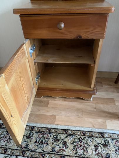 Тумба прикроватная, сосна, дерево. 45*30*60