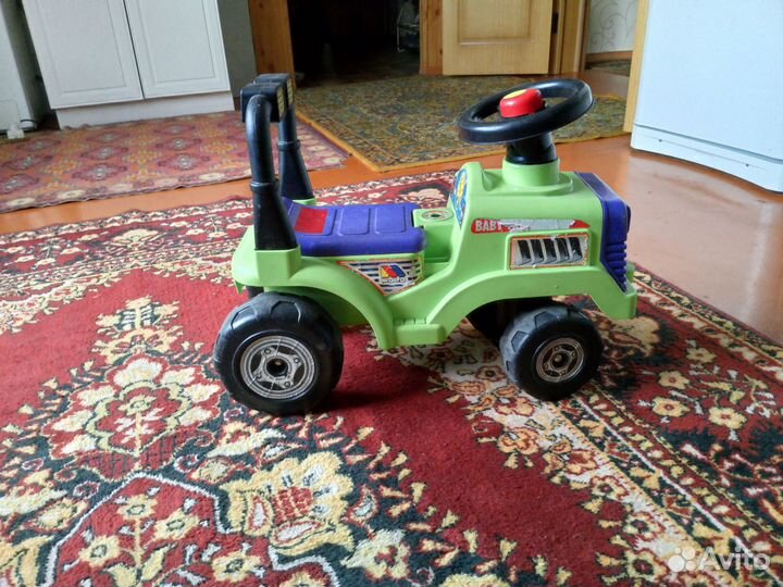 Детский трактор