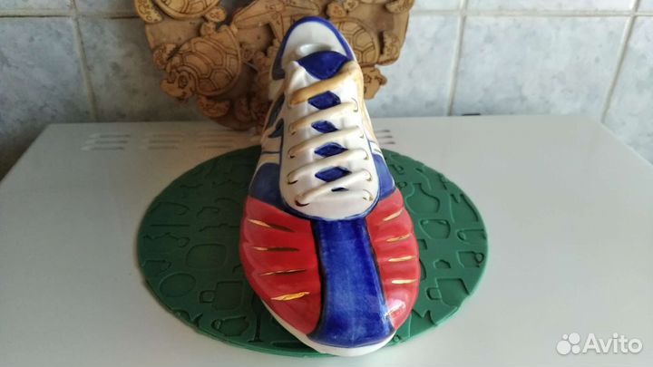 Штоф золотой бутса