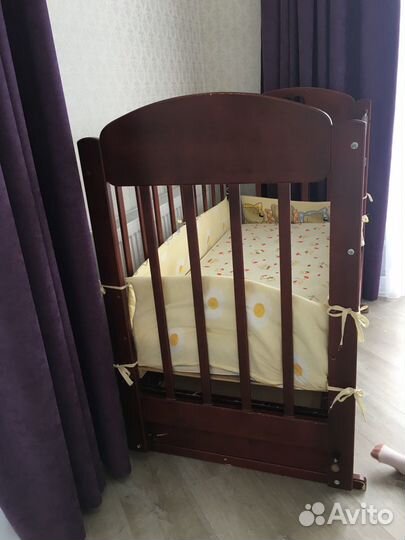 Кроватка б/у и матрас