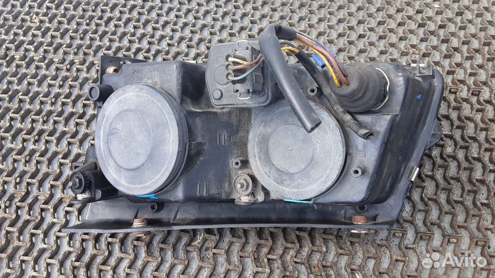 Фара Volkswagen Passat 5/B5+ (1996-2005)