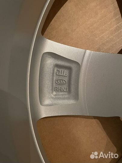 Литые диски r17 на Kia Sorento MQ4, 52910P2110