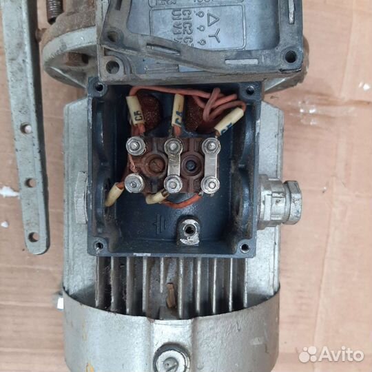 Электродвигатель асинхронный бу