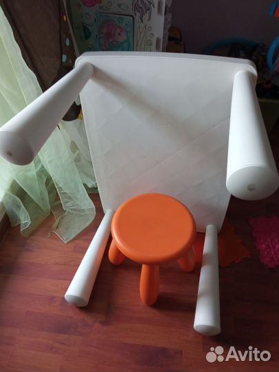 Столик и стульчик для детей