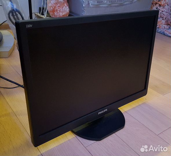 Монитор 22 дюйма 1680x1050 16:10