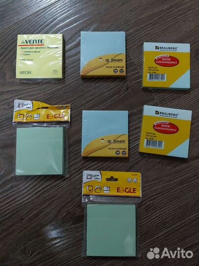 Блок самоклеящийся с клеевым краем продаются