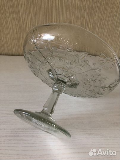 Ваза на ножке Воровского