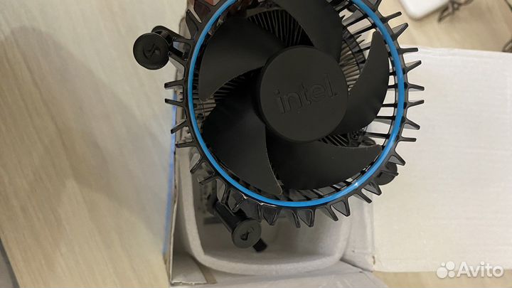 Кулер для процессора Intel Laminar RM1