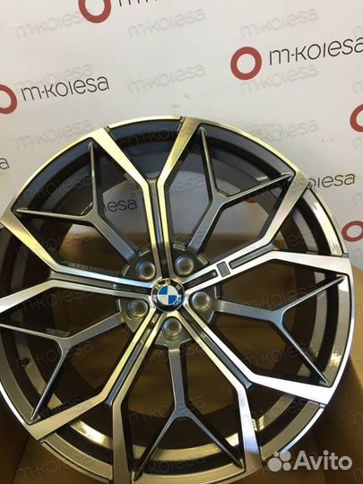 Диски BMW X5 G05 Х6 G06 X7 G07 R22