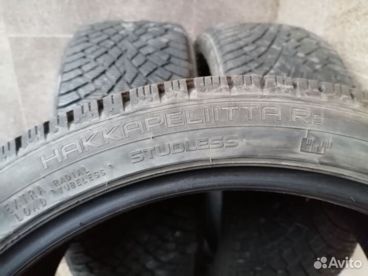 Nokian Tyres Hakkapeliitta CS 235/40 R19